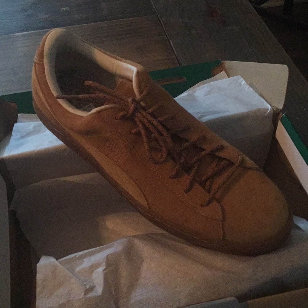 Puma sneakers
